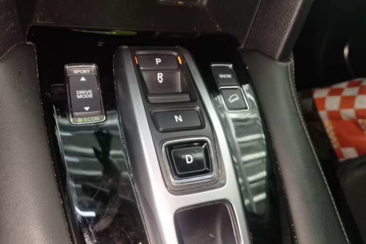 Used Honda UR-V 2020 370TURBO Two-Wheel Drive Luxury Edition Gear Lever