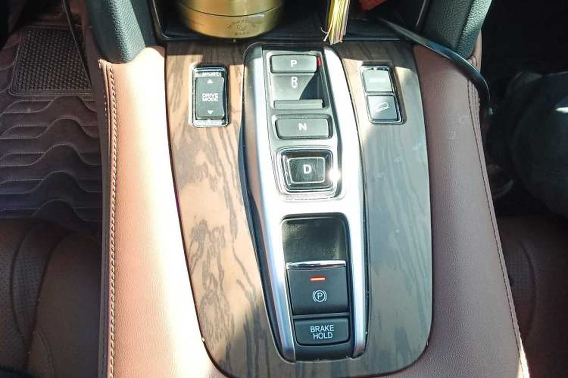 Used Honda UR-V 2020 370TURBO Four-Wheel Drive Prestige Edition Gear Lever