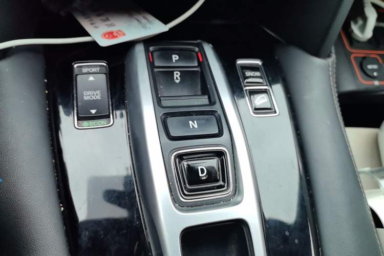 Used Honda UR-V 2020 370TURBO Four-Wheel Drive Prestige Edition Gear Lever