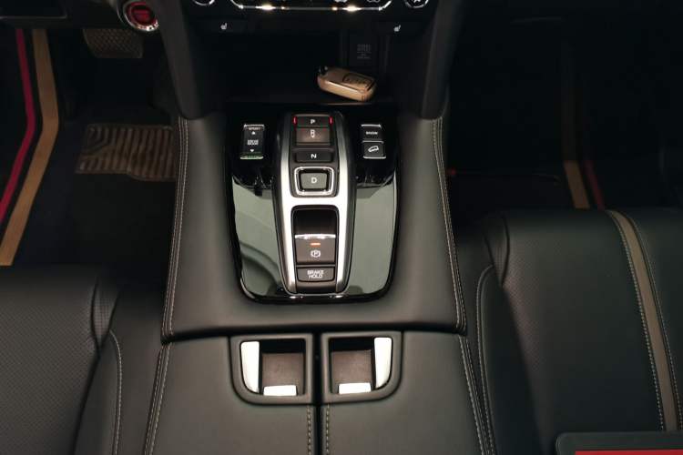 Used Honda UR-V 2020 370TURBO Two-Wheel Drive Luxury Edition Gear Lever
