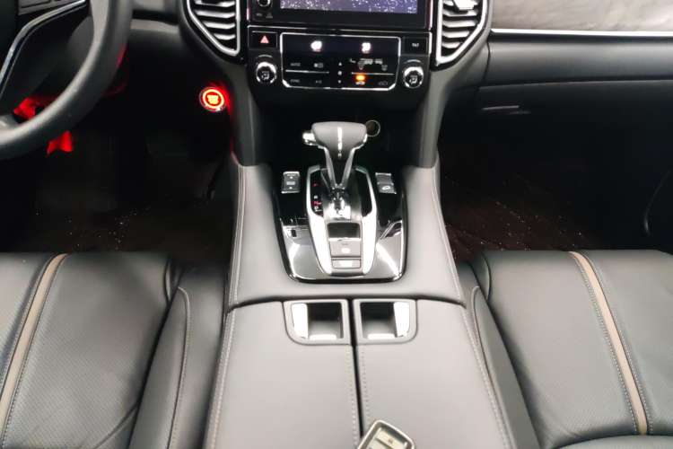 Used Honda UR-V 2020 240TURBO Two-Wheel Drive Zhiyue Version Gear Lever