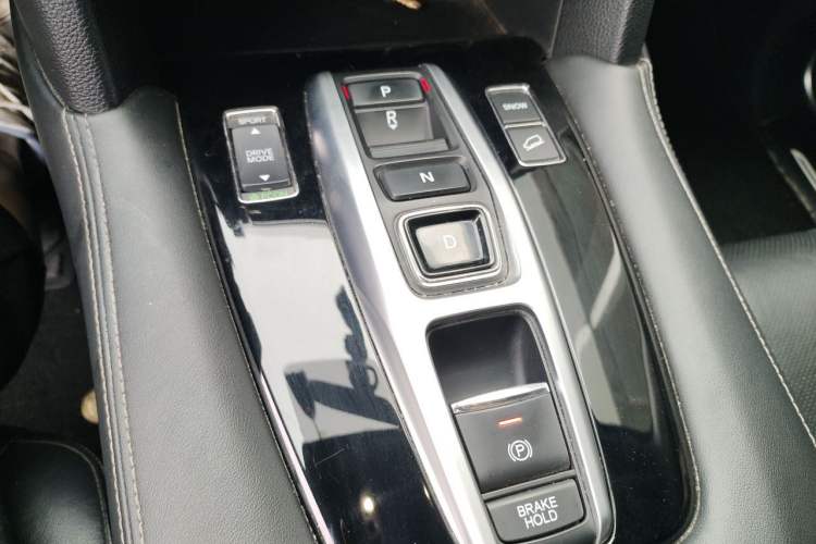 Used Honda UR-V 2020 370TURBO Two-Wheel Drive Luxury Edition Gear Lever