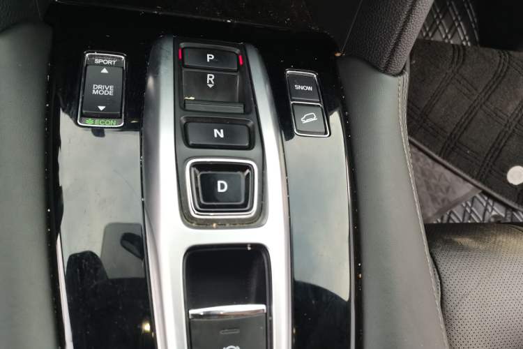 Used Honda UR-V 2020 370TURBO Four-Wheel Drive Prestige Edition Gear Lever