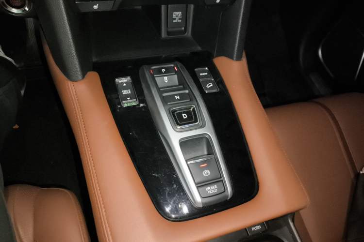 Used Honda UR-V 2020 370TURBO Two-Wheel Drive Luxury Edition Gear Lever