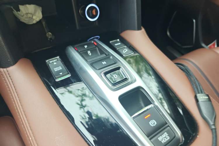 Used Honda UR-V 2020 370TURBO Four-Wheel Drive Prestige Edition Gear Lever