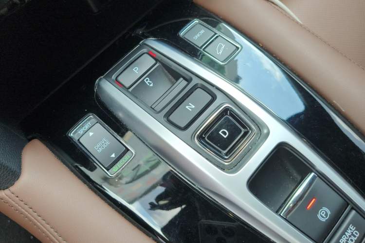 Used Honda UR-V 2020 370TURBO Four-Wheel Drive Prestige Edition Gear Lever