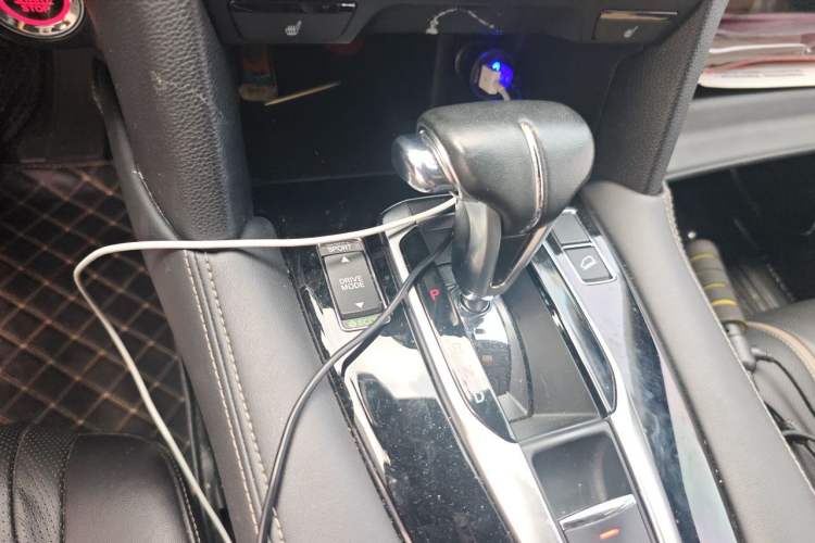 Used Honda UR-V 2020 240TURBO Front-Wheel Drive Elegant Edition Gear Lever