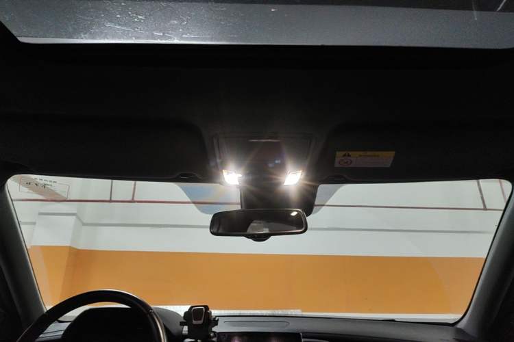 Used Honda UR-V 2020 370TURBO Four-Wheel Drive Prestige Edition Headliner