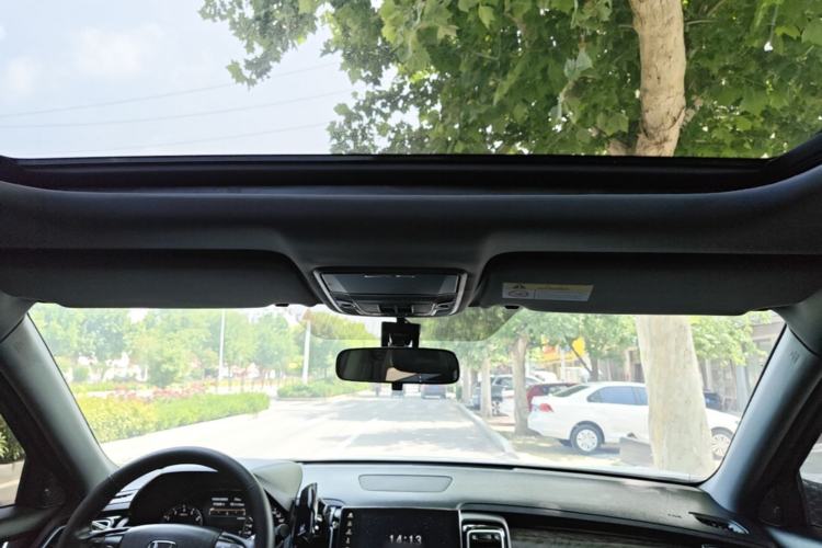 Used Honda UR-V 2020 370TURBO Two-Wheel Drive Luxury Edition Headliner