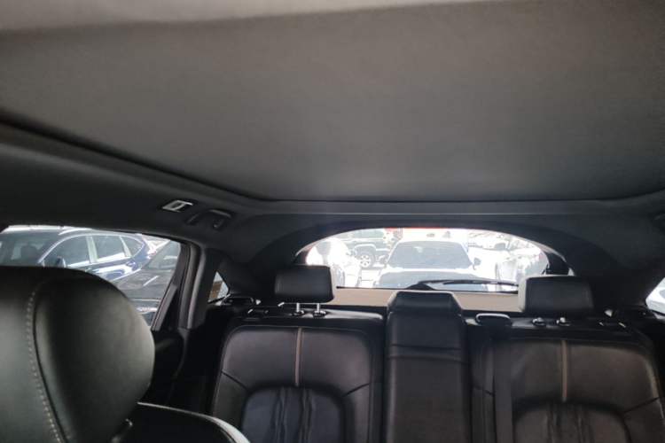 Used Honda UR-V 2020 370TURBO Four-Wheel Drive Prestige Edition Headliner