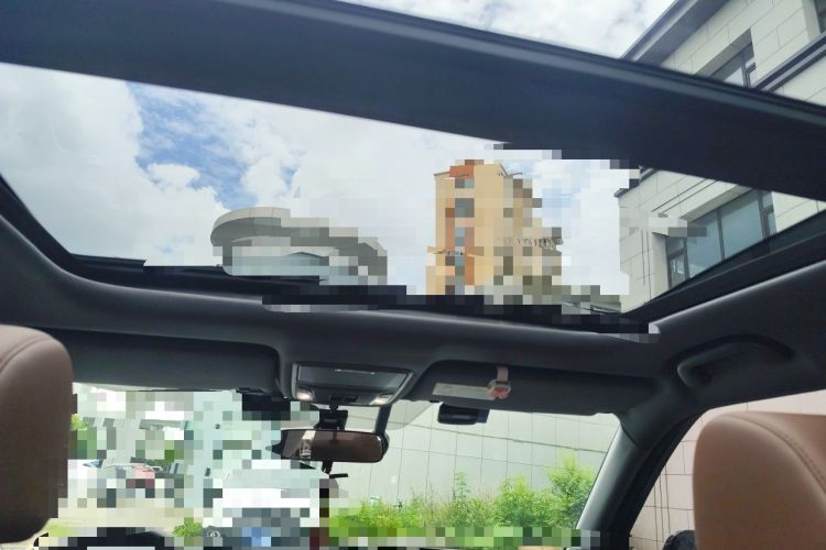 Used Honda UR-V 2020 370TURBO Two-Wheel Drive Luxury Edition Headliner