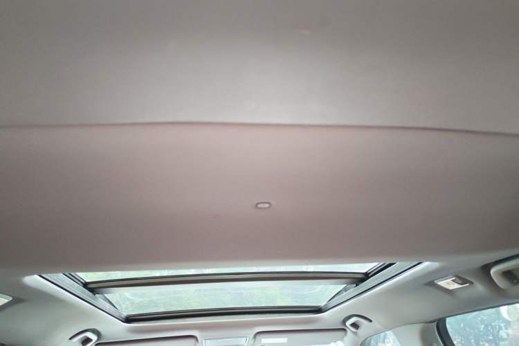 Used Honda UR-V 2020 370TURBO Four-Wheel Drive Prestige Edition Headliner