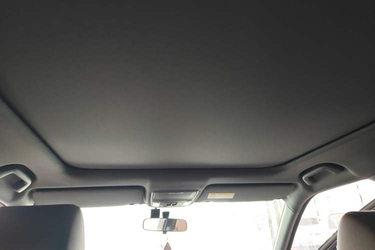 Used Honda UR-V 2020 370TURBO Two-Wheel Drive Luxury Edition Headliner