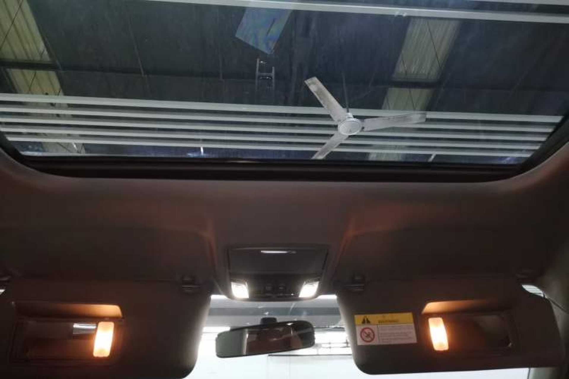 Used Honda UR-V 2020 370TURBO Two-Wheel Drive Luxury Edition Headliner