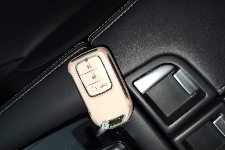 Used Honda UR-V 2020 370TURBO Two-Wheel Drive Luxury Edition Interior 1