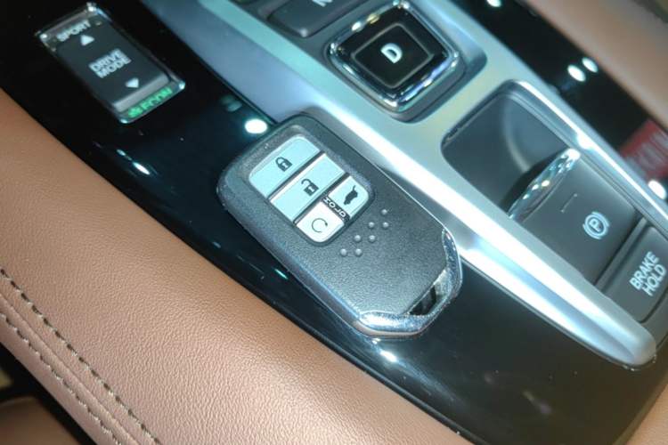 Used Honda UR-V 2020 370TURBO Two-Wheel Drive Luxury Edition Interior 1