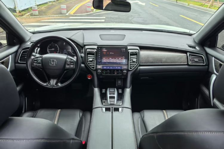 Used Honda UR-V 2020 370TURBO Two-Wheel Drive Luxury Edition Interior 1