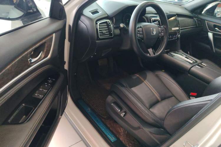 Used Honda UR-V 2020 370TURBO Two-Wheel Drive Luxury Edition Interior 2