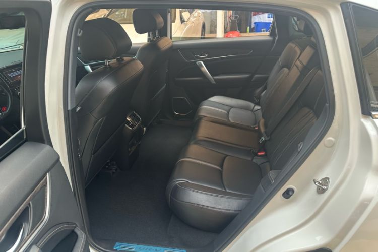 Used Honda UR-V 2020 240TURBO Front-Wheel Drive Elegant Edition Interior 5