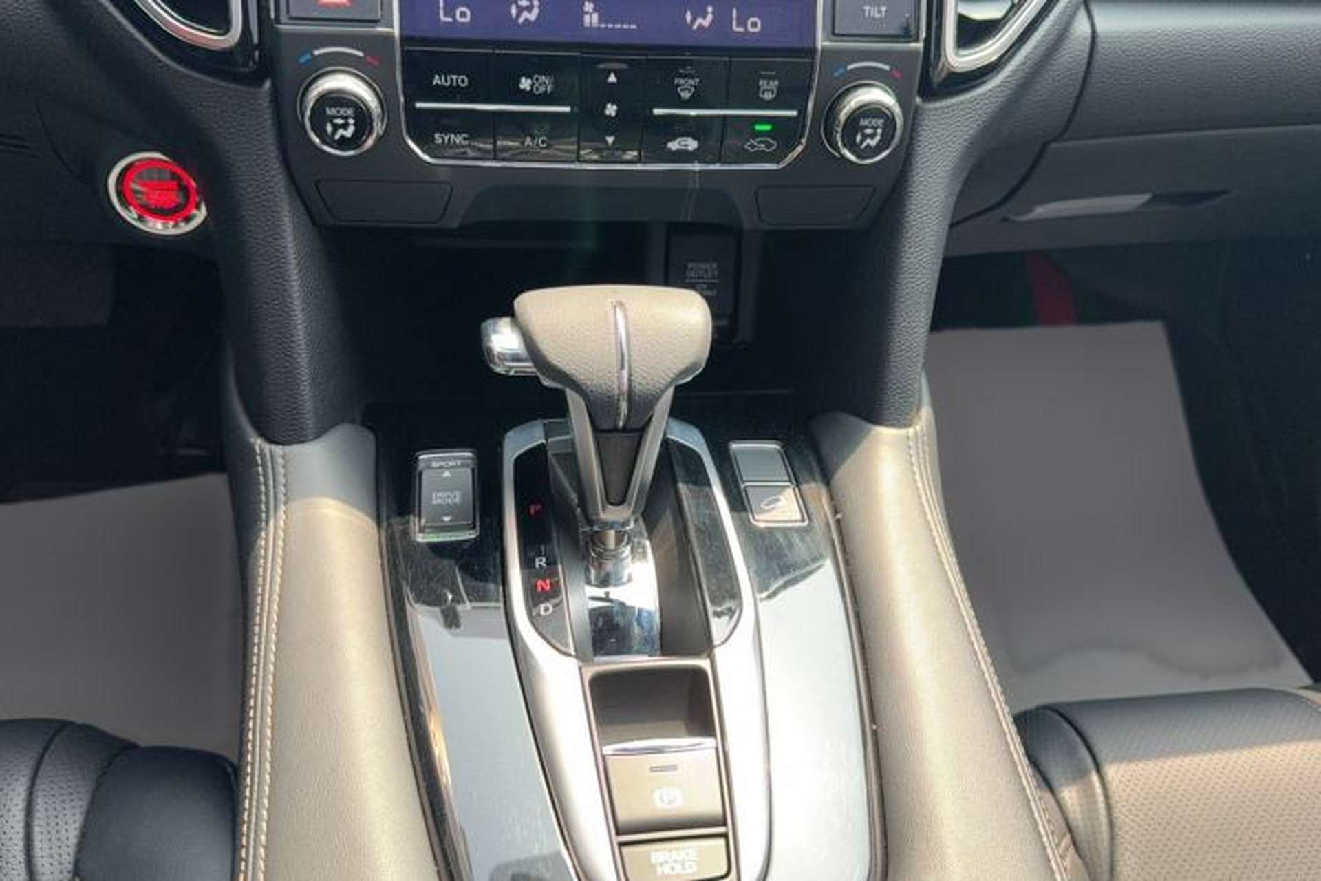 Used Honda UR-V 2020 240TURBO Two-Wheel Drive Zhiyue Version Interior 7