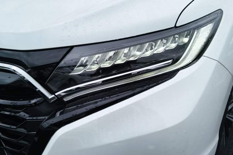Used Honda UR-V 2020 370TURBO Two-Wheel Drive Luxury Edition Left Front Headlight