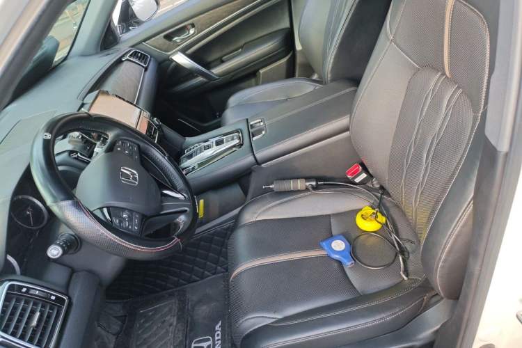 Used Honda UR-V 2020 370TURBO Two-Wheel Drive Luxury Edition Left Front Seat