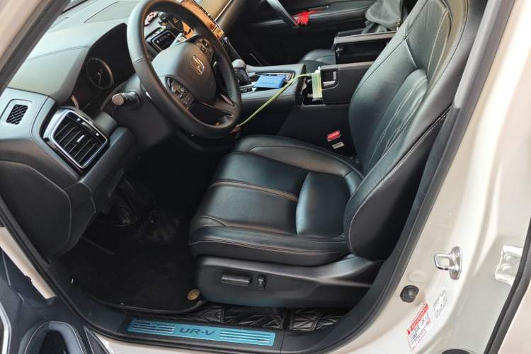 Used Honda UR-V 2020 240TURBO Two-Wheel Drive Zhiyue Version Left Front Seat