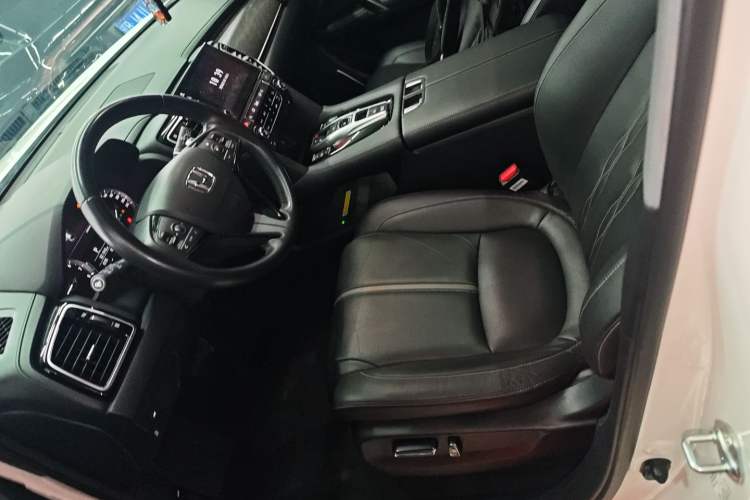 Used Honda UR-V 2020 370TURBO Two-Wheel Drive Luxury Edition Left Front Seat