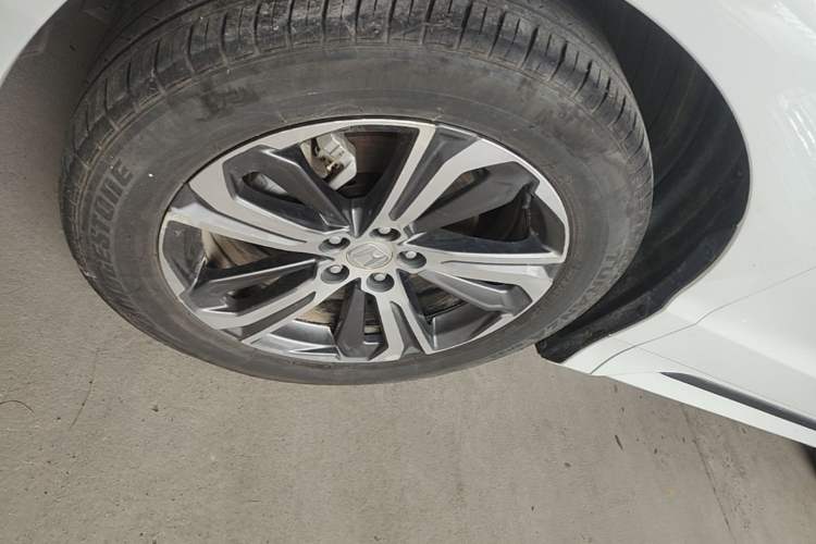 Used Honda UR-V 2020 240TURBO Two-Wheel Drive Zhiyue Version Left Front Wheel Hub