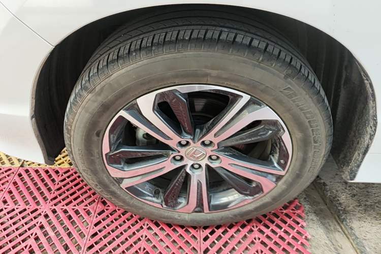 Used Honda UR-V 2020 240TURBO Two-Wheel Drive Zhiyue Version Left Front Wheel Hub