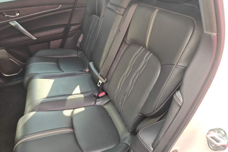 Used Honda UR-V 2020 240TURBO Two-Wheel Drive Zhiyue Version Left Rear Seat