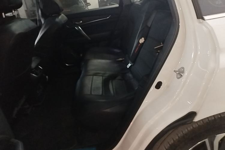Used Honda UR-V 2020 240TURBO Two-Wheel Drive Zhiyue Version Left Rear Seat