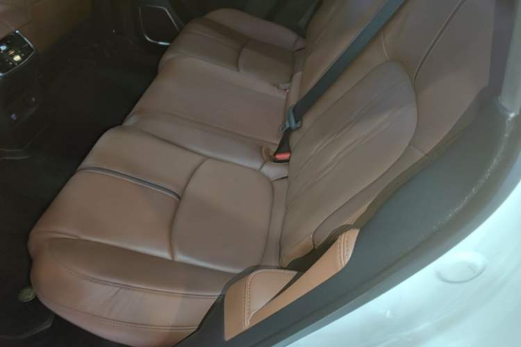 Used Honda UR-V 2020 370TURBO Two-Wheel Drive Luxury Edition Left Rear Seat
