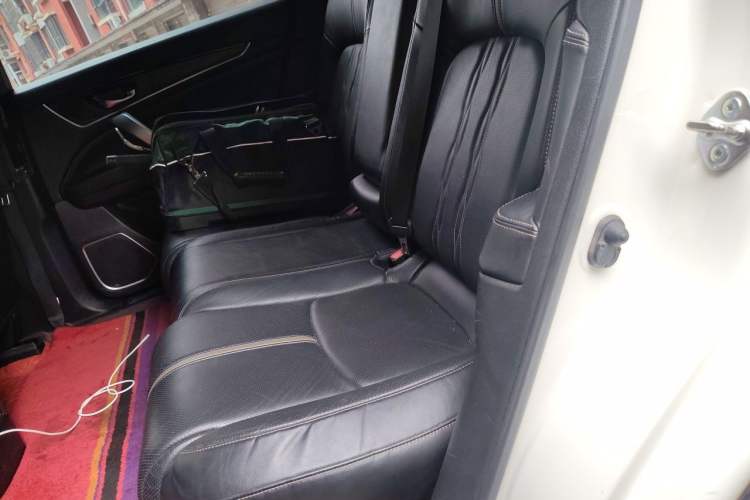 Used Honda UR-V 2020 240TURBO Two-Wheel Drive Zhiyue Version Left Rear Seat