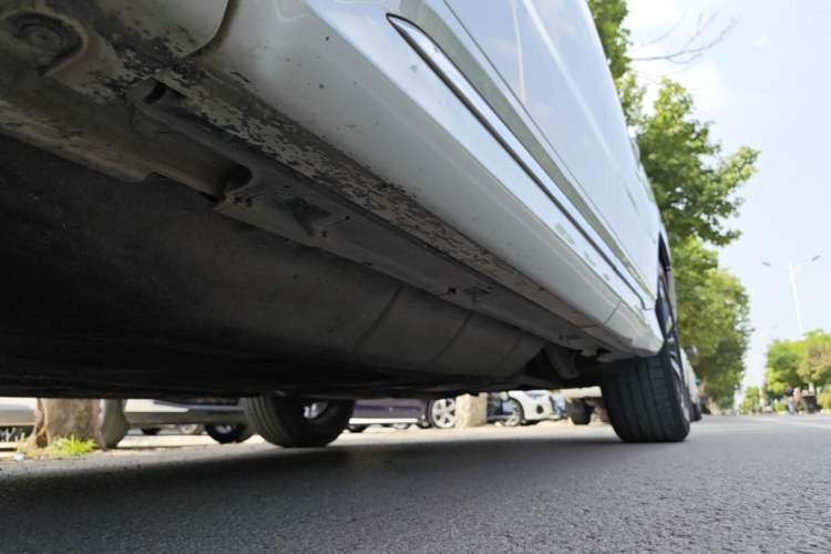 Used Honda UR-V 2020 370TURBO Two-Wheel Drive Luxury Edition Left Side Sill