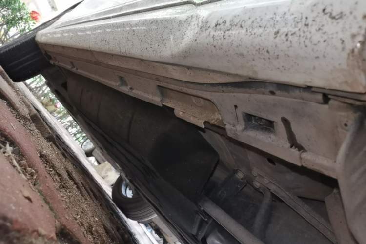 Used Honda UR-V 2020 370TURBO Two-Wheel Drive Luxury Edition Left Side Sill
