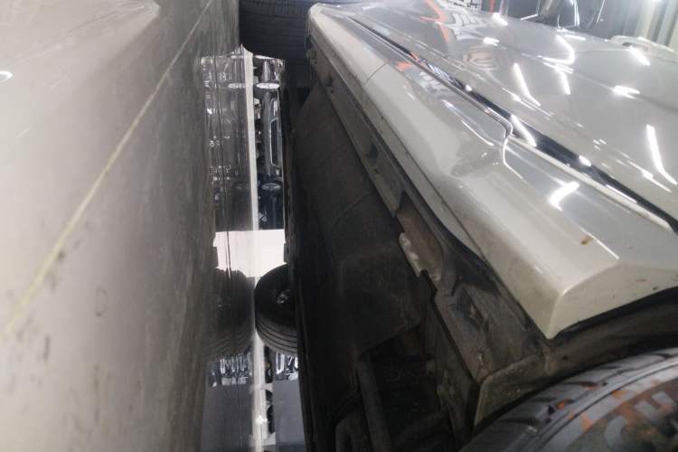 Used Honda UR-V 2020 370TURBO Two-Wheel Drive Luxury Edition Left Side Sill