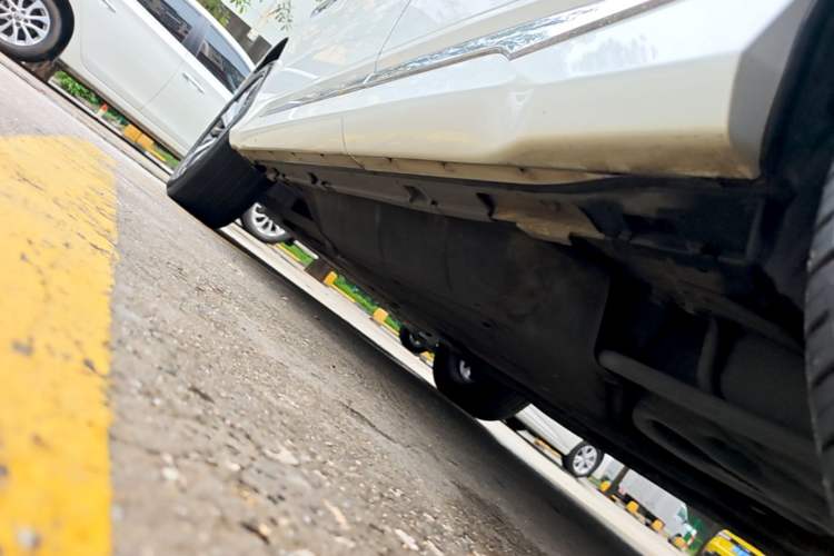 Used Honda UR-V 2020 370TURBO Four-Wheel Drive Prestige Edition Left Side Sill
