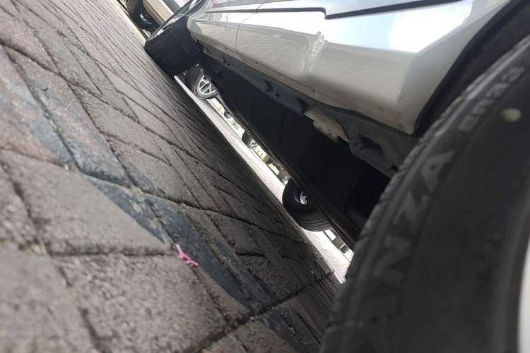 Used Honda UR-V 2020 240TURBO Two-Wheel Drive Zhiyue Version Left Side Sill