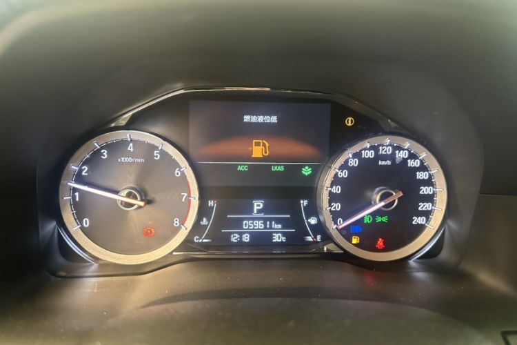 Used Honda UR-V 2020 240TURBO Front-Wheel Drive Elegant Edition Odometer Close Up