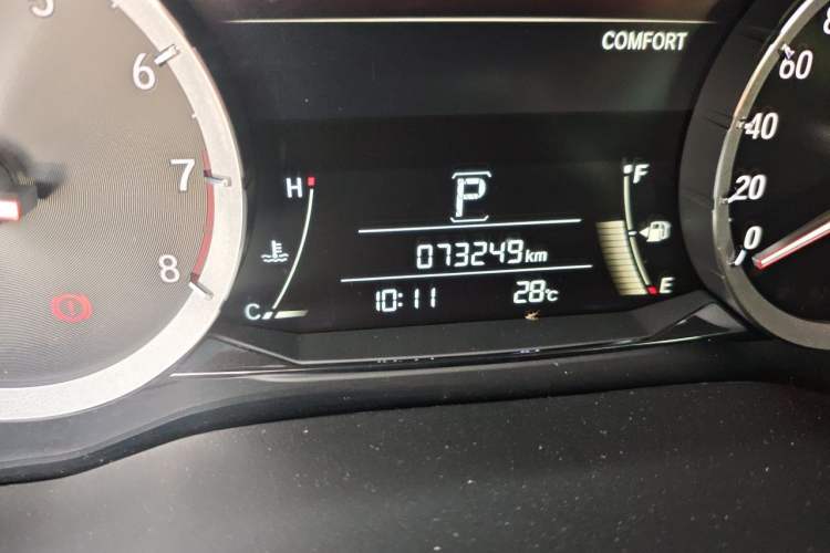 Used Honda UR-V 2020 370TURBO Two-Wheel Drive Luxury Edition Odometer Close Up