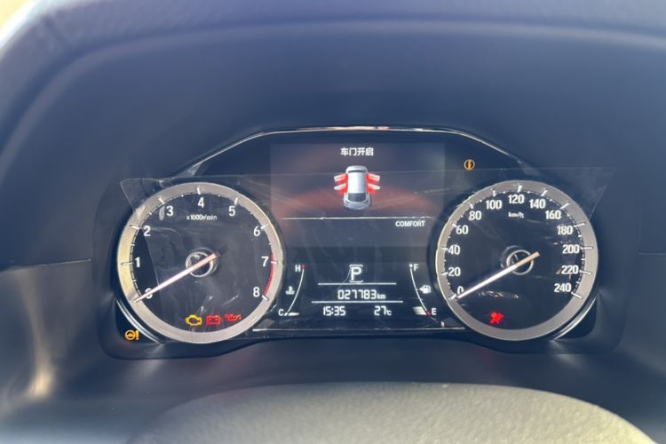 Used Honda UR-V 2020 370TURBO Four-Wheel Drive Prestige Edition Odometer Close Up