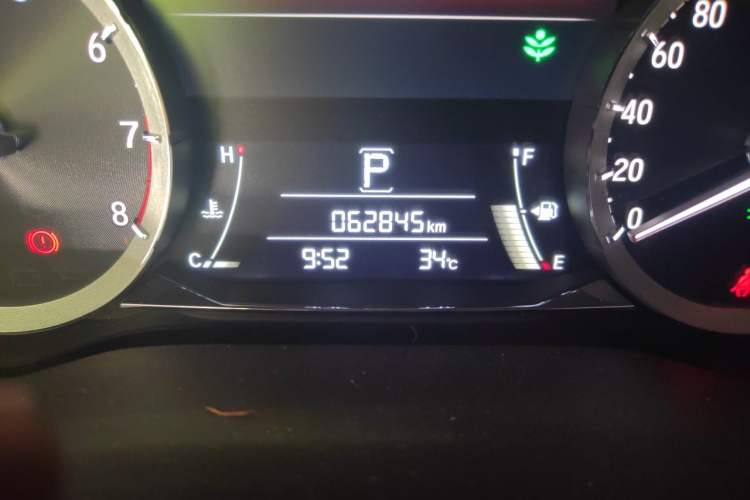 Used Honda UR-V 2020 370TURBO Four-Wheel Drive Prestige Edition Odometer Close Up