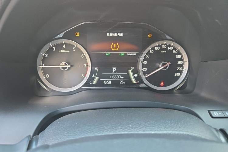Used Honda UR-V 2020 370TURBO Four-Wheel Drive Prestige Edition Odometer Close Up