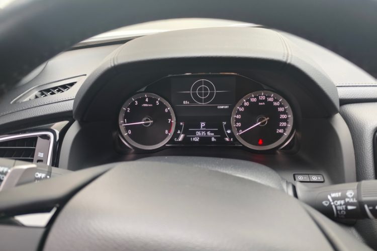 Used Honda UR-V 2020 370TURBO Two-Wheel Drive Luxury Edition Odometer Close Up