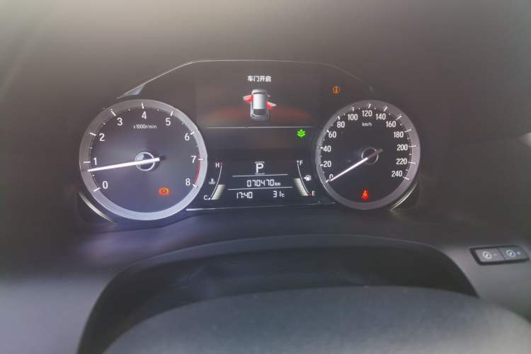 Used Honda UR-V 2020 370TURBO Two-Wheel Drive Luxury Edition Odometer Close Up