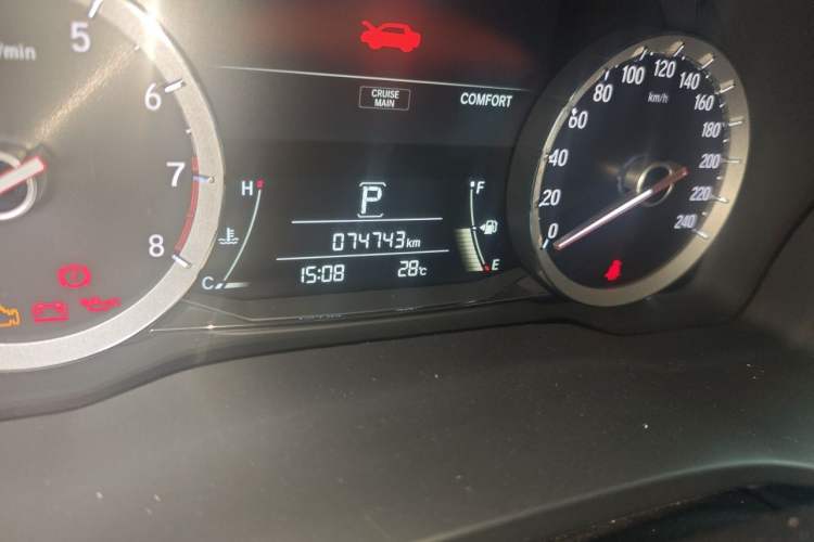 Used Honda UR-V 2020 370TURBO Two-Wheel Drive Luxury Edition Odometer Close Up