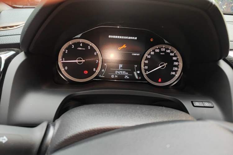 Used Honda UR-V 2020 370TURBO Four-Wheel Drive Prestige Edition Odometer Close Up
