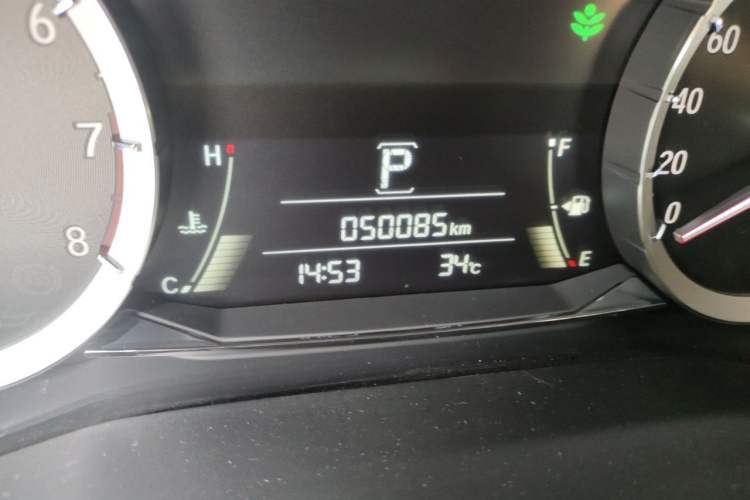 Used Honda UR-V 2020 370TURBO Two-Wheel Drive Luxury Edition Odometer Close Up