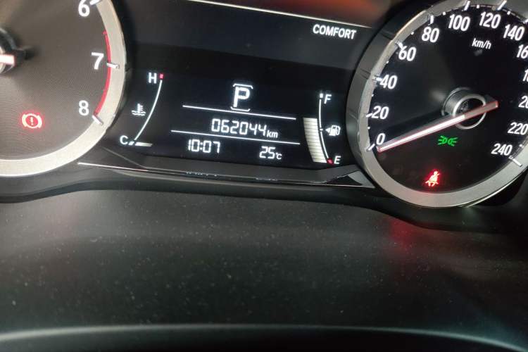 Used Honda UR-V 2020 240TURBO Two-Wheel Drive Zhiyue Version Odometer Close Up
